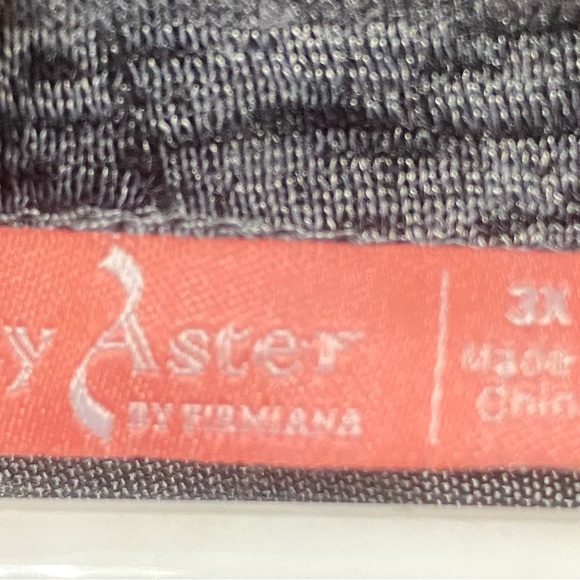 Simply Aster Firmiana‎ Size 3X Long Sleeve Pocket Tunic Top Burgundy & Gray - Picture 5 of 10